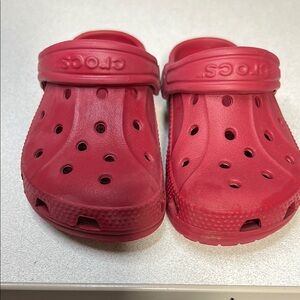 CROCS Red Sandals with Ventilation and Pivoting Heel Strap